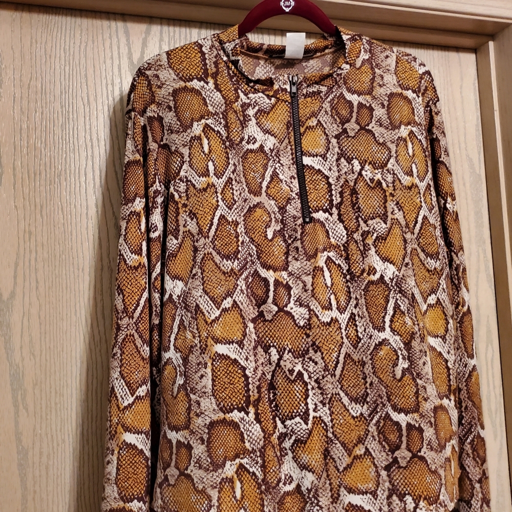 Snake Skin Pattern Bodysuit - Picture 2 of 5